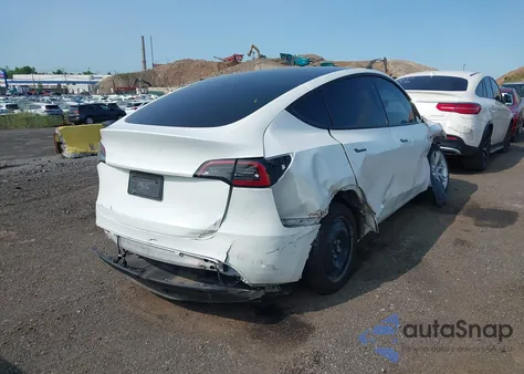 2023 Tesla Model Y Awd/Long Range Dual Motor All-Wheel Drive из США, поврежденный, VIN 7SAYGDEEXPA060552